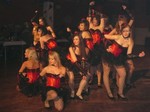 Burlesque ... laut Wikipedia eine erotisch aufreizende Show